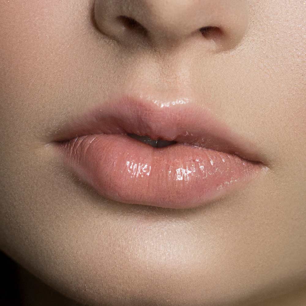 Lip Glow Kissing Fruit Gloss- Blueberry