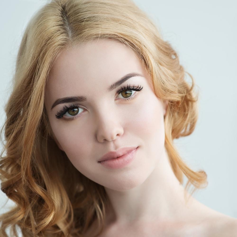 Shop Amina Beauty Faux Mink Lashes - Style 03