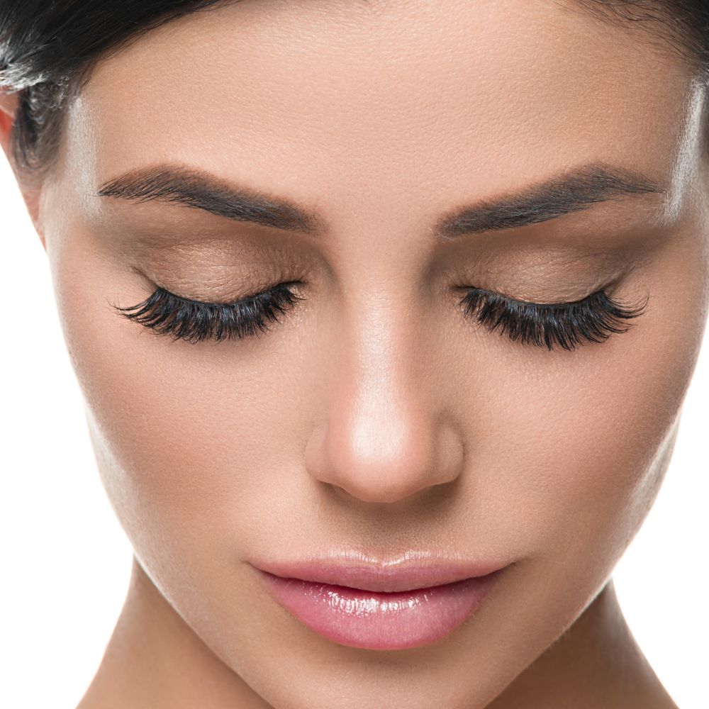 Shop Amina Beauty Faux Mink Lashes - Style 18